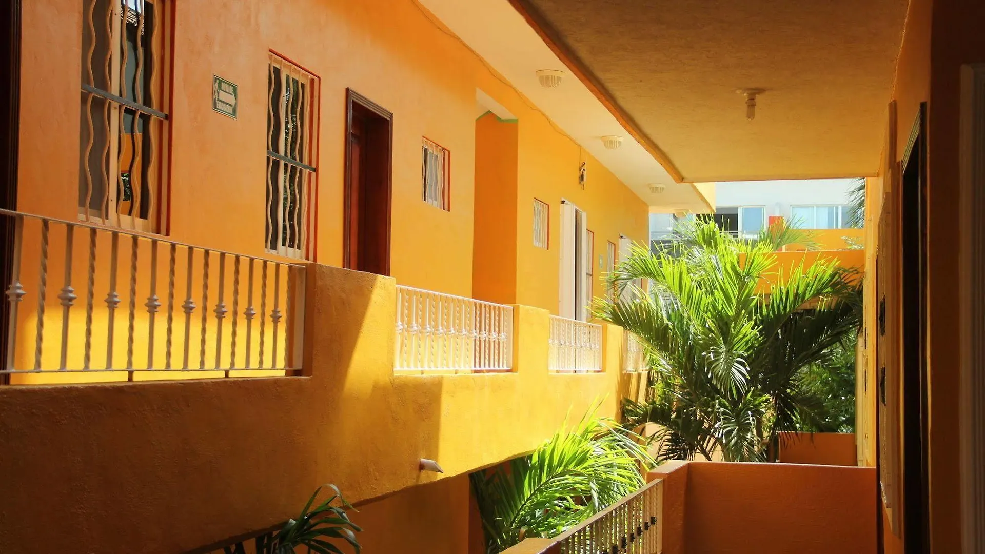 Beach House Hotel Playa del Carmen 3*,  Mexico
